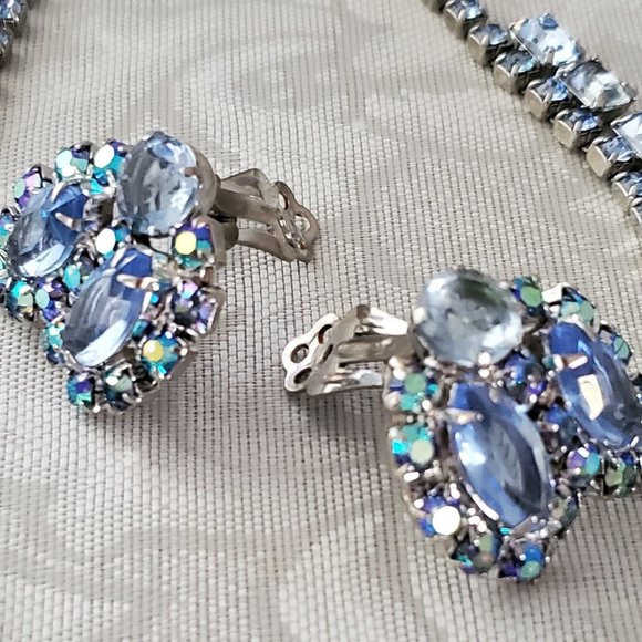 VINTAGE Blue Rhinestone Necklace & Earrings Set - Picture 9 of 10